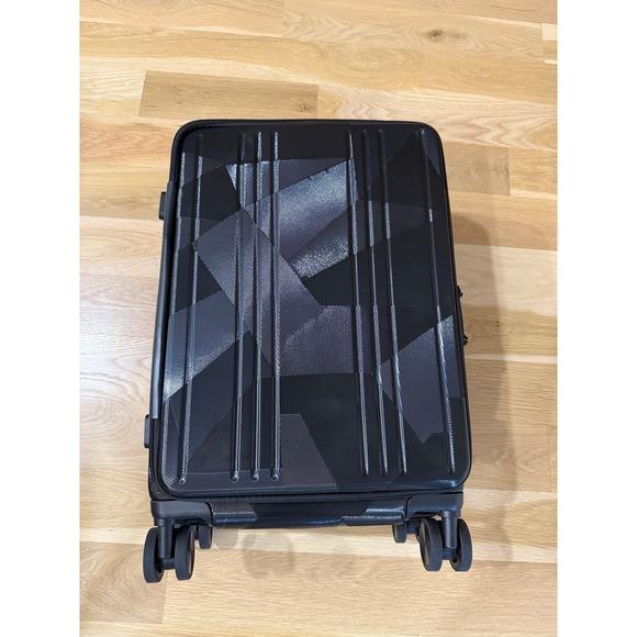 Carry On Luggage 22x14x9 Airline Approved Expandable - Picture 8 of 10